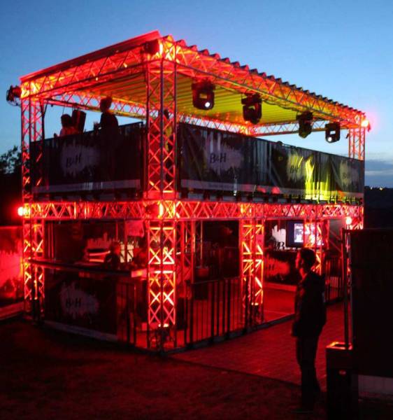 Sponsor-Lounge 2stöckig Sponsor-Lounge 2stöckig